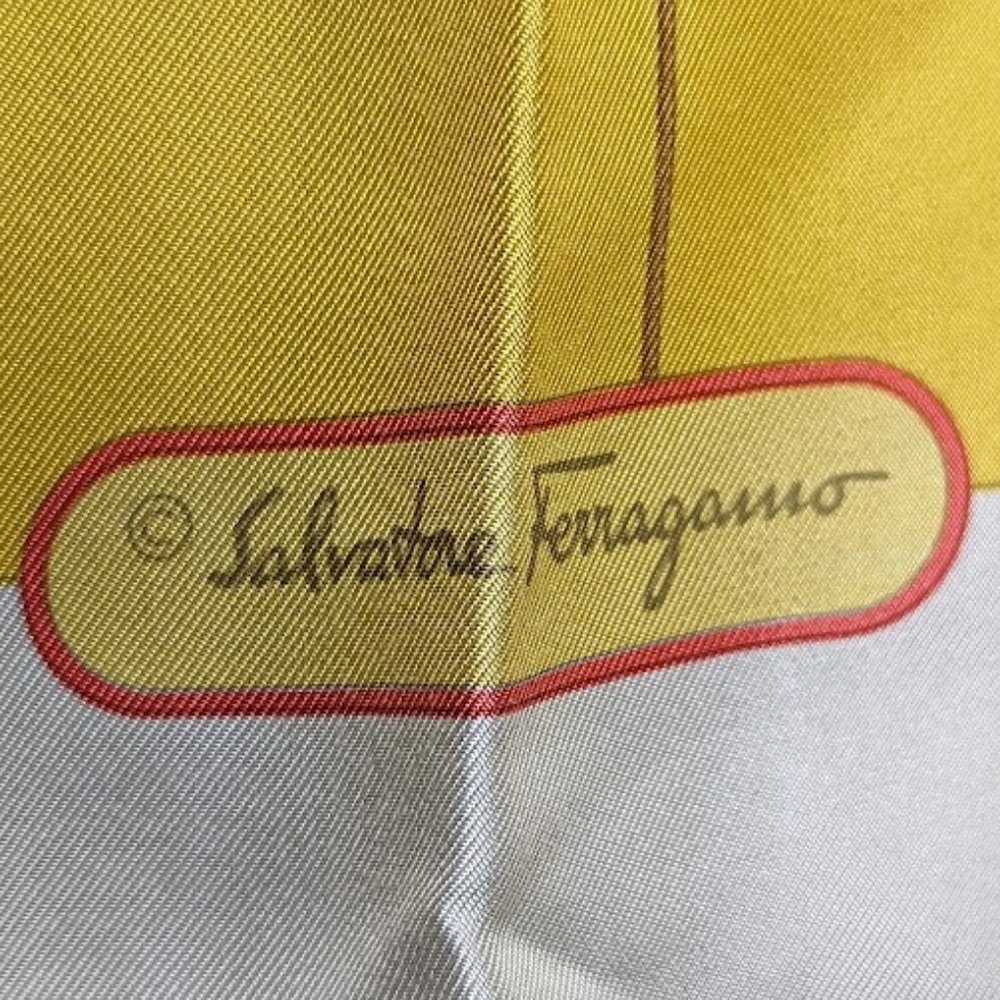 Salvatore Ferragamo 100% Silk Rare Floral Yellow Scarf - Picture 3 of 13